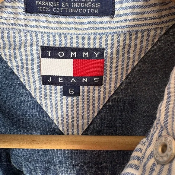 Tommy Hilfiger Denim Button-Up Tank | Heritage | Size 6 - Picture 3 of 6